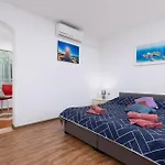 Laureta A2 Apartmán *